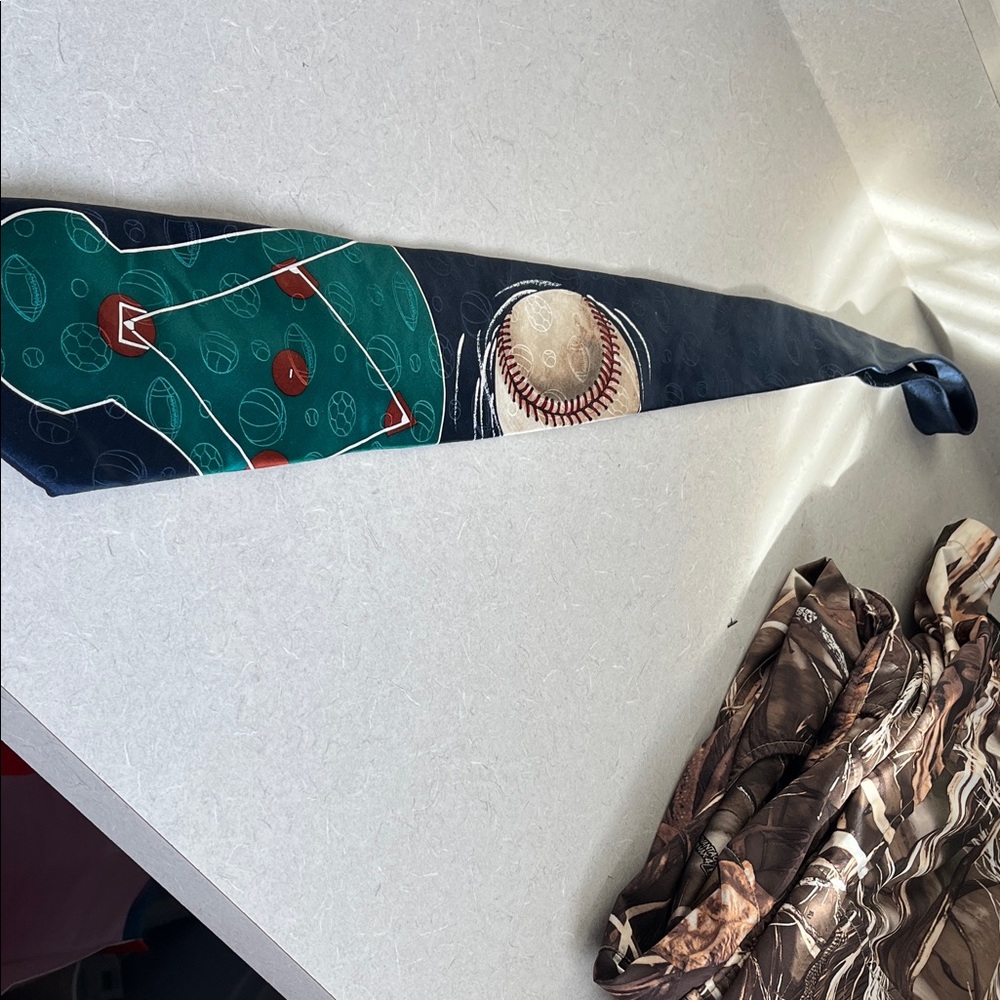 Evan Picone Sporty Green and Blue Tie